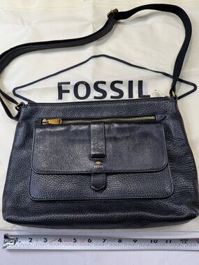 Fossil Black Pebbled Leather Shoulder Bag or Crossbody with Gold Hardware & Bag